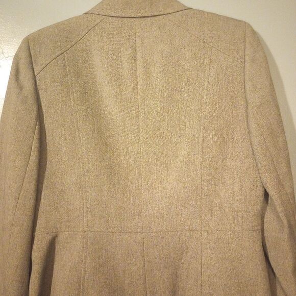 Kasper two button single breasted waist length blazer - Picture 6 of 13